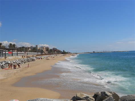 Mejora tu búsqueda de Mujeres en Premià de Mar